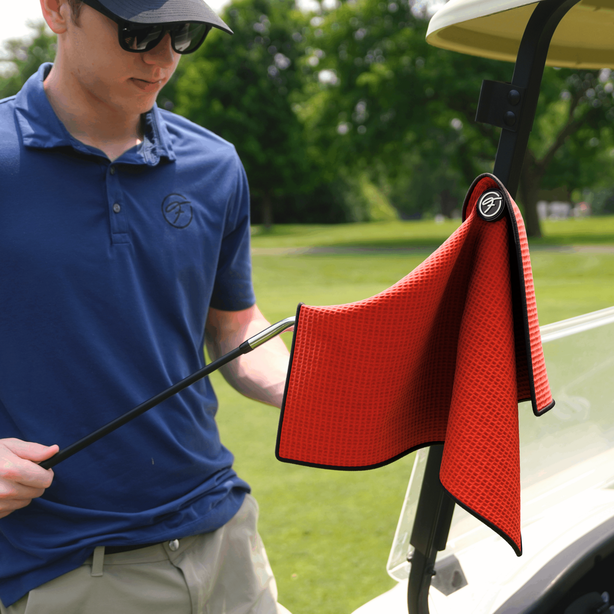 RED MAGNETIC GOLF TOWEL