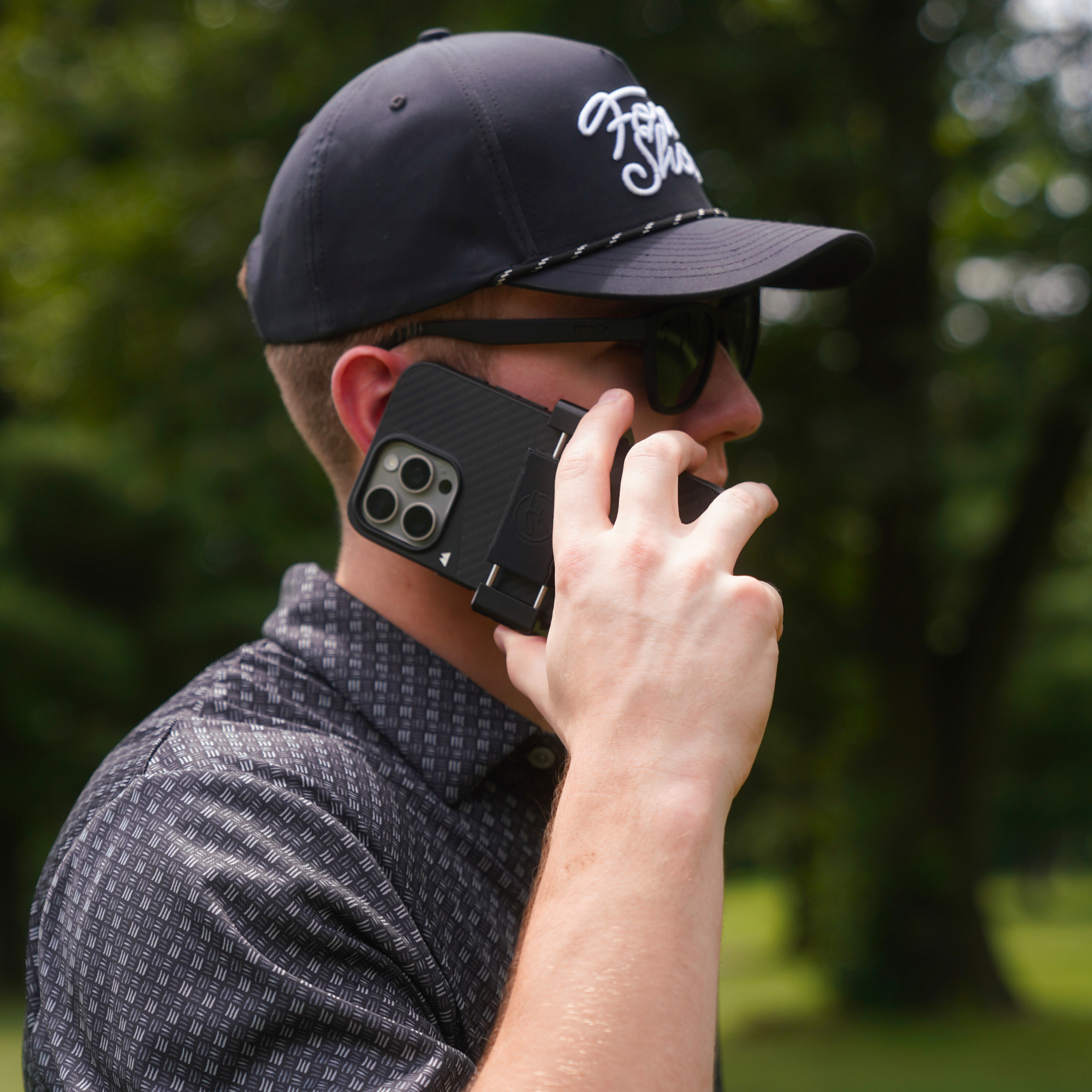 MAGNETIC PHONE CADDY