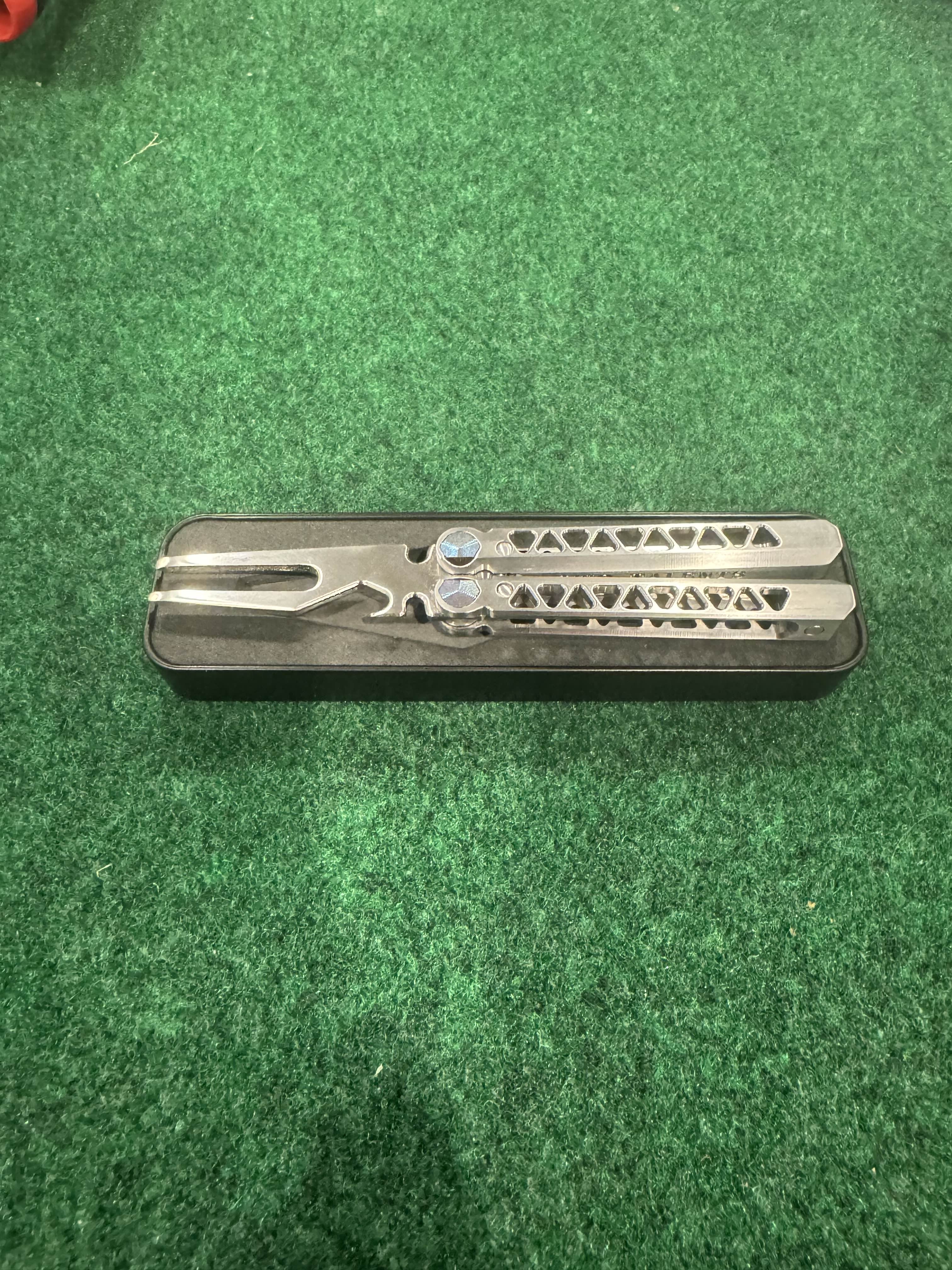 DIVOT REPAIR TOOLS